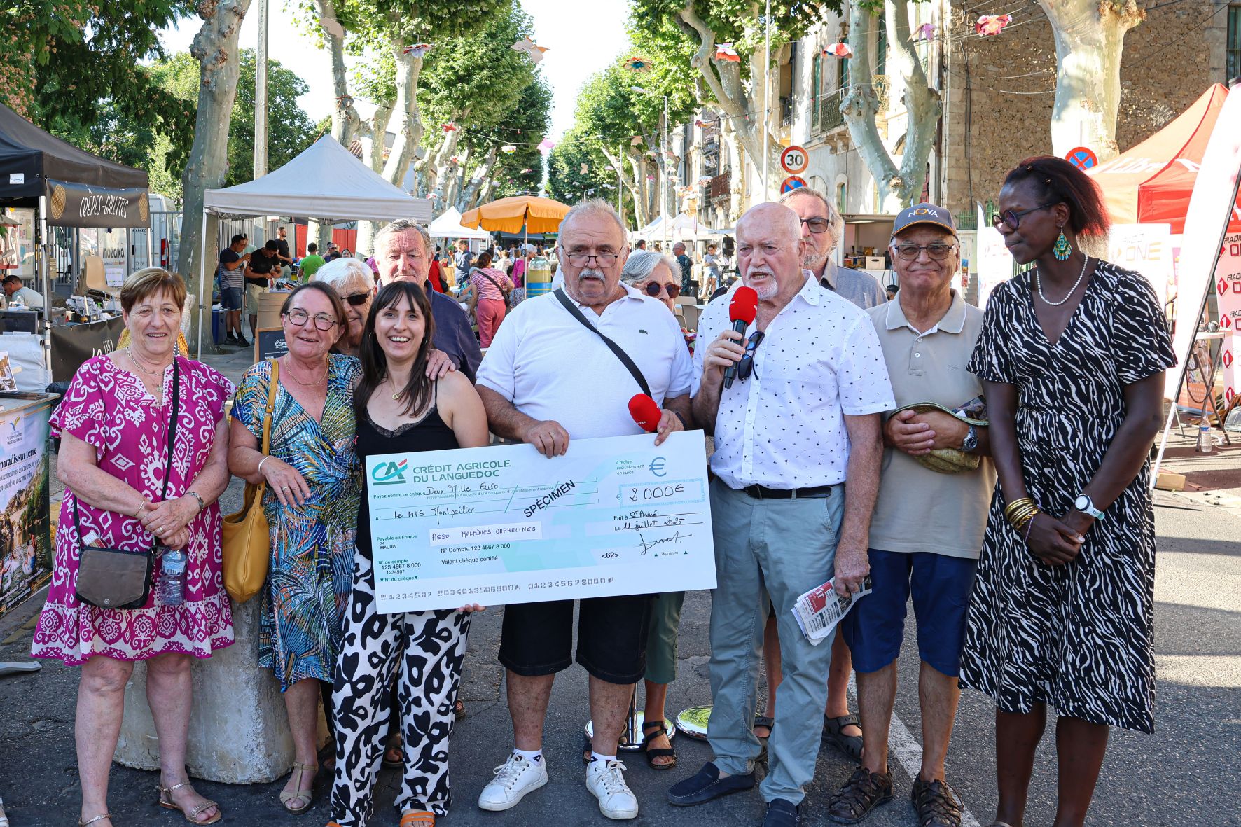 L’Association des Maladies Orphelines remet un chèque de 2 000 € au Montpellier Institut du Sein